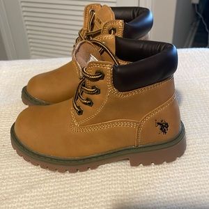 Toddler boots u.s. polo barely worn